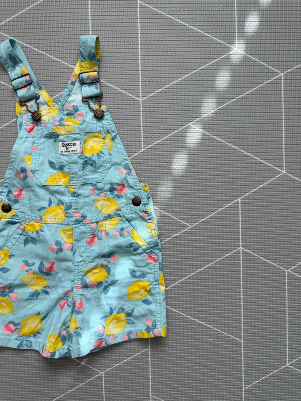 OshKosh B'gosh|Baby girl/toddler Blue Lemon Print Shortalls overalls•Novelty 4T